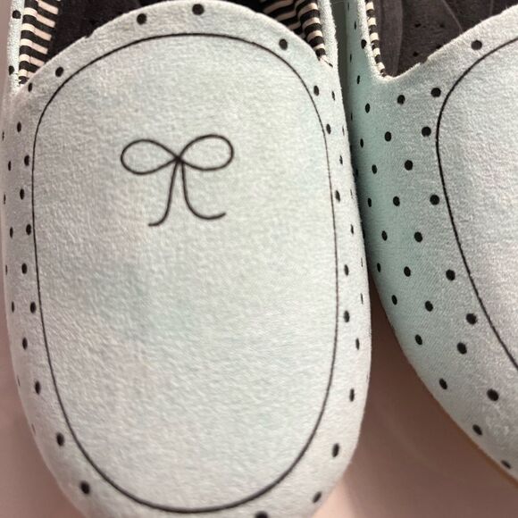 Loly in the Sky Bow Flats - Picture 3 of 10